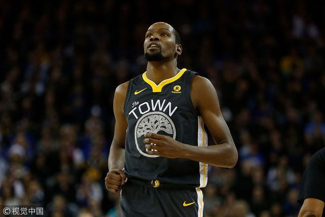 NBA公信力危机！肖华面临两难选择，裁判争议引发热议